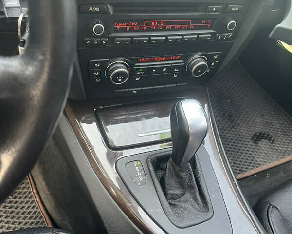 Сірий БМВ 3 Серія, об'ємом двигуна 2 л та пробігом 180 тис. км за 10000 $, фото 12 на Automoto.ua