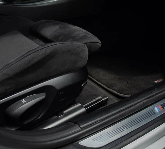 Серый БМВ 3 Серия, объемом двигателя 2 л и пробегом 252 тыс. км за 12700 $, фото 16 на Automoto.ua