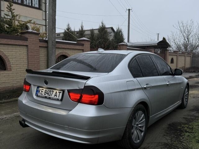 Серый БМВ 3 Серия, объемом двигателя 3 л и пробегом 234 тыс. км за 7700 $, фото 4 на Automoto.ua