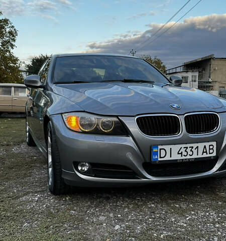 Серый БМВ 3 Серия, объемом двигателя 3 л и пробегом 226 тыс. км за 9450 $, фото 2 на Automoto.ua