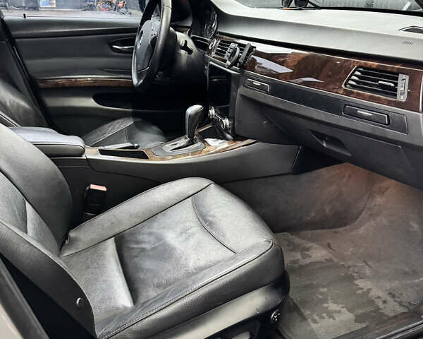 Сірий БМВ 3 Серія, об'ємом двигуна 3 л та пробігом 196 тис. км за 8900 $, фото 7 на Automoto.ua