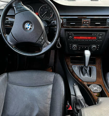 Серый БМВ 3 Серия, объемом двигателя 3 л и пробегом 226 тыс. км за 9450 $, фото 11 на Automoto.ua