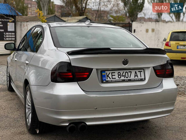 Серый БМВ 3 Серия, объемом двигателя 3 л и пробегом 227 тыс. км за 7999 $, фото 9 на Automoto.ua