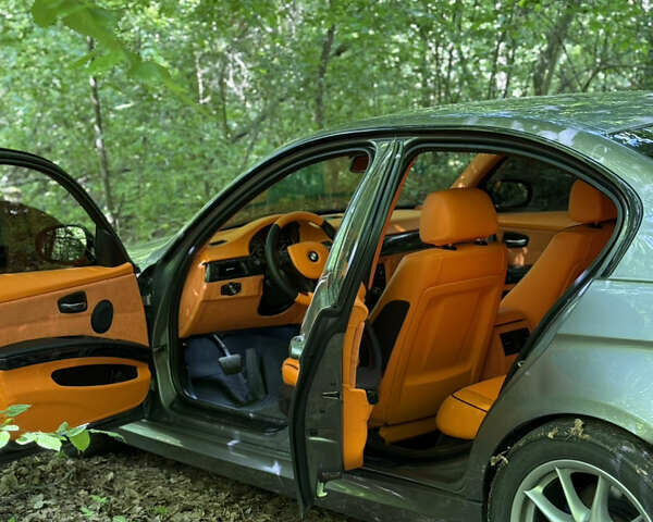 Сірий БМВ 3 Серія, об'ємом двигуна 3 л та пробігом 291 тис. км за 35000 $, фото 11 на Automoto.ua