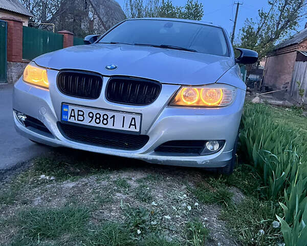 Сірий БМВ 3 Серія, об'ємом двигуна 3 л та пробігом 263 тис. км за 10100 $, фото 4 на Automoto.ua