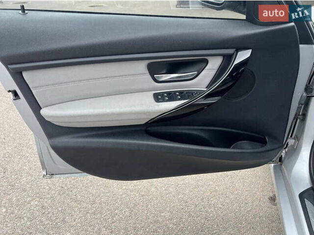 Серый БМВ 3 Серия, объемом двигателя 2 л и пробегом 166 тыс. км за 14500 $, фото 6 на Automoto.ua