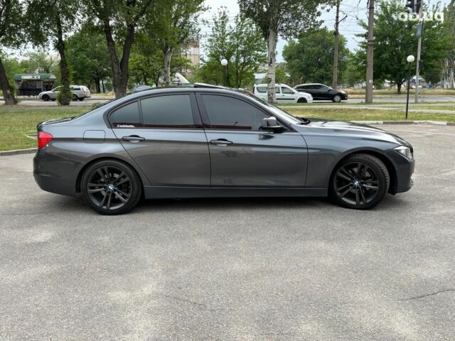 Сірий БМВ 3 Серія, об'ємом двигуна 2 л та пробігом 210 тис. км за 13390 $, фото 5 на Automoto.ua