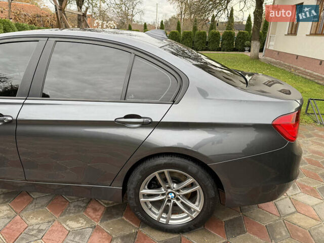 БМВ 3 Серия 2012 в Коломые на Automoto.ua Серый БМВ 3 Серия, объемом двигателя 2 л и пробегом 298 тыс. км за 11350 $, фото 18 на Automoto.ua