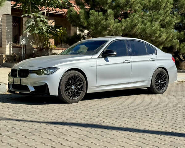 Сірий БМВ 3 Серія, об'ємом двигуна 2.98 л та пробігом 171 тис. км за 15999 $, фото 10 на Automoto.ua