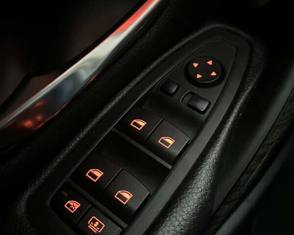 Сірий БМВ 3 Серія, об'ємом двигуна 2 л та пробігом 297 тис. км за 13700 $, фото 14 на Automoto.ua