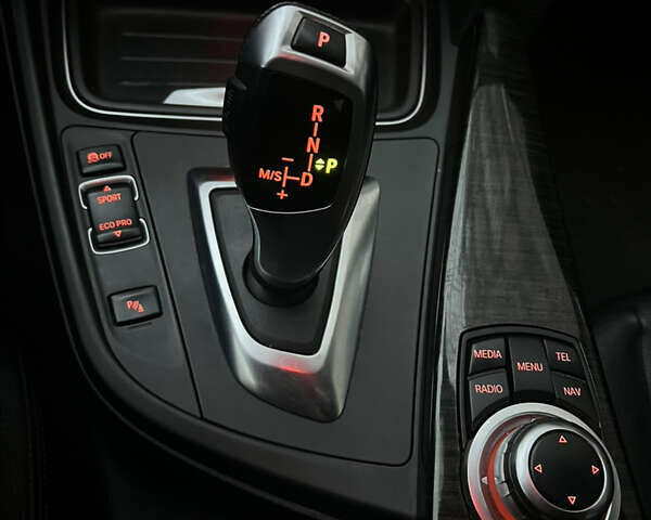 Сірий БМВ 3 Серія, об'ємом двигуна 2 л та пробігом 297 тис. км за 13700 $, фото 13 на Automoto.ua