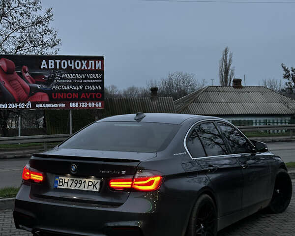 Серый БМВ 3 Серия, объемом двигателя 2.98 л и пробегом 265 тыс. км за 17000 $, фото 12 на Automoto.ua
