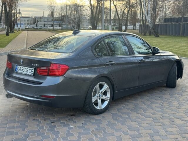 Серый БМВ 3 Серия, объемом двигателя 2 л и пробегом 119 тыс. км за 8800 $, фото 9 на Automoto.ua