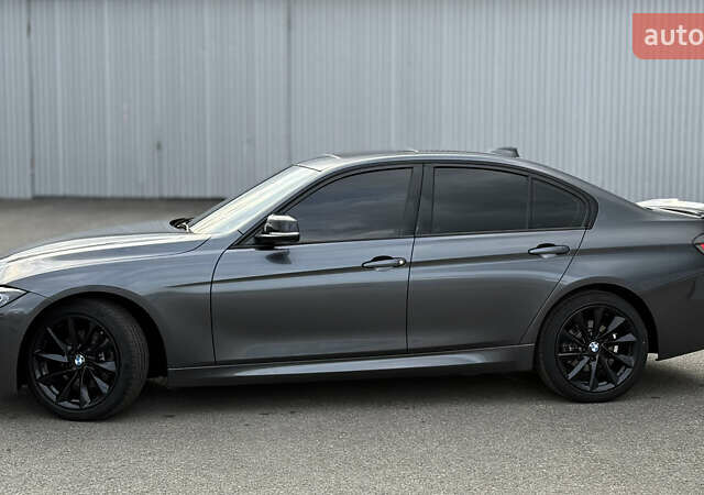 Серый БМВ 3 Серия, объемом двигателя 2 л и пробегом 192 тыс. км за 14999 $, фото 2 на Automoto.ua