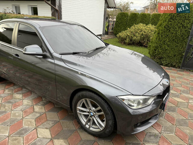 БМВ 3 Серия 2012 в Коломые на Automoto.ua Серый БМВ 3 Серия, объемом двигателя 2 л и пробегом 298 тыс. км за 11350 $, фото 21 на Automoto.ua