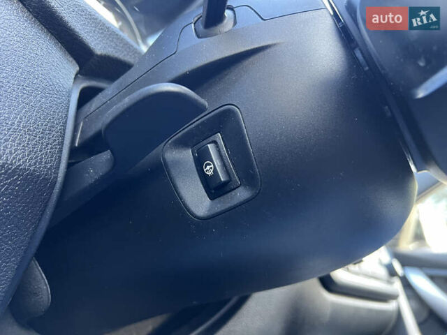 Сірий БМВ 3 Серія, об'ємом двигуна 2 л та пробігом 145 тис. км за 14300 $, фото 18 на Automoto.ua