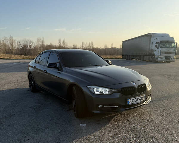 Серый БМВ 3 Серия, объемом двигателя 2 л и пробегом 140 тыс. км за 14000 $, фото 15 на Automoto.ua