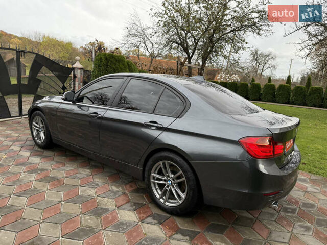 БМВ 3 Серия 2012 в Коломые на Automoto.ua Серый БМВ 3 Серия, объемом двигателя 2 л и пробегом 298 тыс. км за 11350 $, фото 12 на Automoto.ua