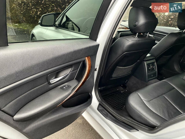 Сірий БМВ 3 Серія, об'ємом двигуна 2.98 л та пробігом 151 тис. км за 13300 $, фото 26 на Automoto.ua