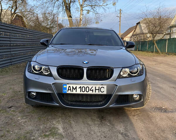 Серый БМВ 3 Серия, объемом двигателя 2 л и пробегом 320 тыс. км за 10700 $, фото 3 на Automoto.ua