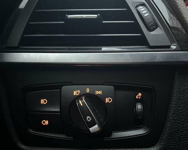 Сірий БМВ 3 Серія, об'ємом двигуна 2 л та пробігом 297 тис. км за 13700 $, фото 15 на Automoto.ua