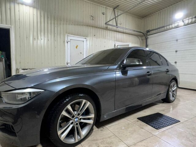 Серый БМВ 3 Серия, объемом двигателя 2 л и пробегом 160 тыс. км за 12700 $, фото 2 на Automoto.ua