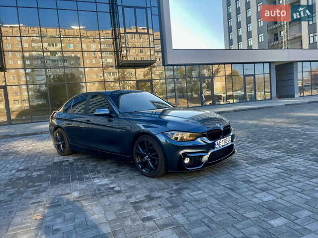 Серый БМВ 3 Серия, объемом двигателя 0 л и пробегом 190 тыс. км за 12600 $, фото 6 на Automoto.ua