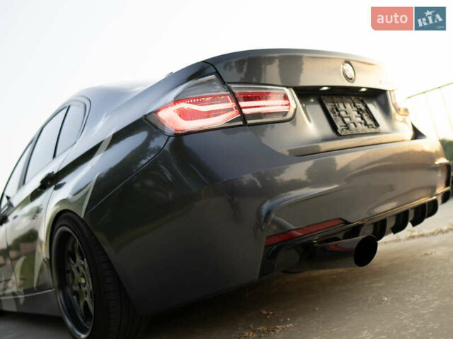 Сірий БМВ 3 Серія, об'ємом двигуна 2 л та пробігом 224 тис. км за 16999 $, фото 1 на Automoto.ua