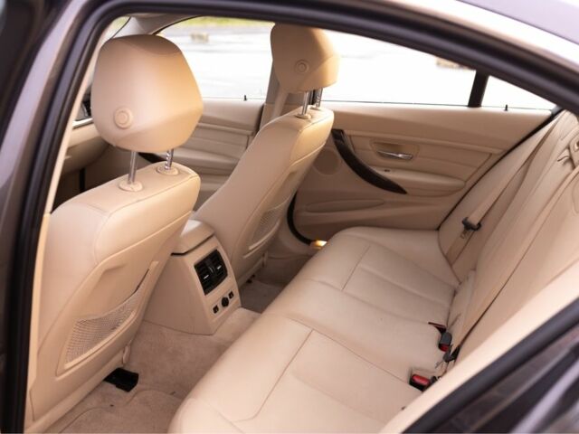 Серый БМВ 3 Серия, объемом двигателя 2 л и пробегом 104 тыс. км за 14599 $, фото 6 на Automoto.ua