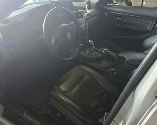 Серый БМВ 3 Серия, объемом двигателя 2 л и пробегом 343 тыс. км за 12000 $, фото 5 на Automoto.ua