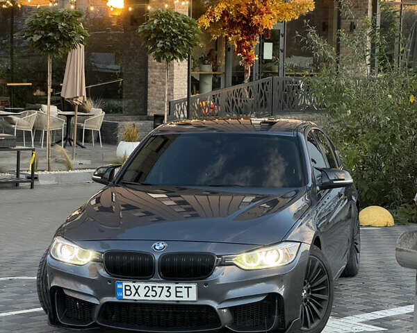 Серый БМВ 3 Серия, объемом двигателя 2 л и пробегом 155 тыс. км за 16300 $, фото 13 на Automoto.ua