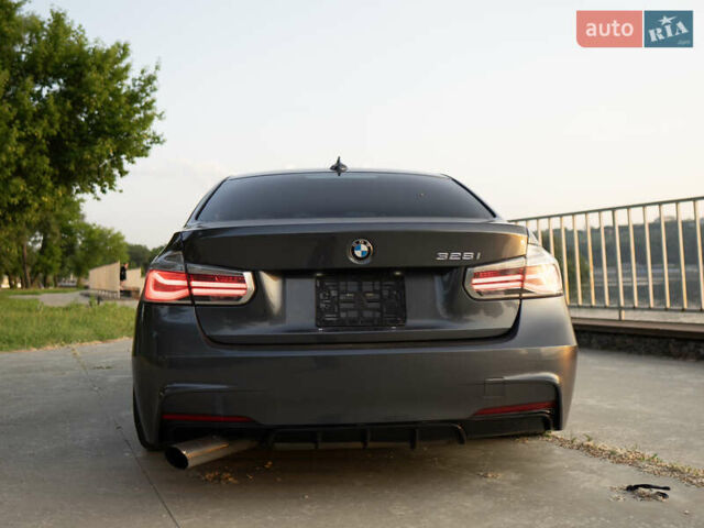 Сірий БМВ 3 Серія, об'ємом двигуна 2 л та пробігом 224 тис. км за 16999 $, фото 3 на Automoto.ua