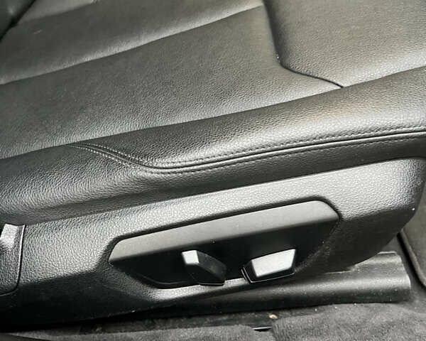 Сірий БМВ 3 Серія, об'ємом двигуна 2 л та пробігом 225 тис. км за 14500 $, фото 21 на Automoto.ua