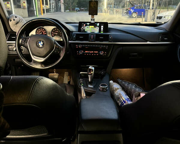 Серый БМВ 3 Серия, объемом двигателя 2 л и пробегом 200 тыс. км за 12499 $, фото 7 на Automoto.ua