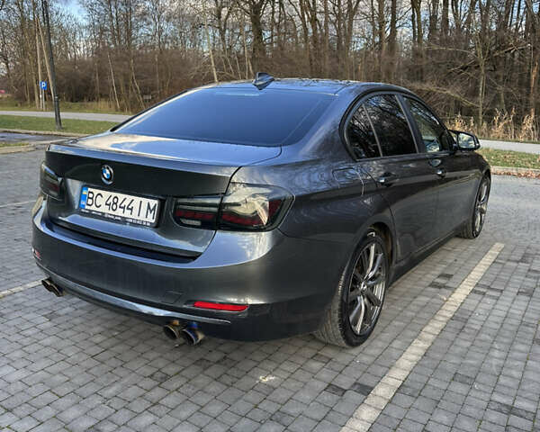 Серый БМВ 3 Серия, объемом двигателя 2 л и пробегом 203 тыс. км за 12800 $, фото 6 на Automoto.ua