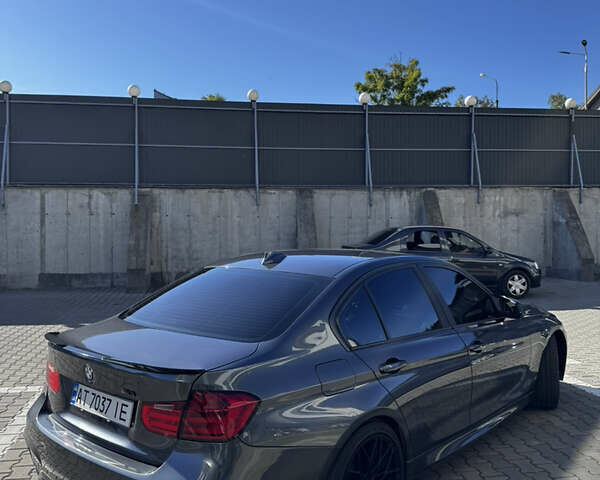 Серый БМВ 3 Серия, объемом двигателя 2 л и пробегом 253 тыс. км за 13700 $, фото 8 на Automoto.ua