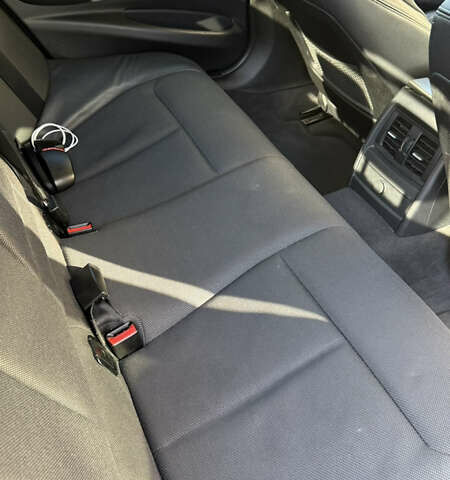 БМВ 3 Серія 2013 у Сваляве на Automoto.ua Сірий БМВ 3 Серія, об'ємом двигуна 2.99 л та пробігом 302 тис. км за 21900 $, фото 19 на Automoto.ua