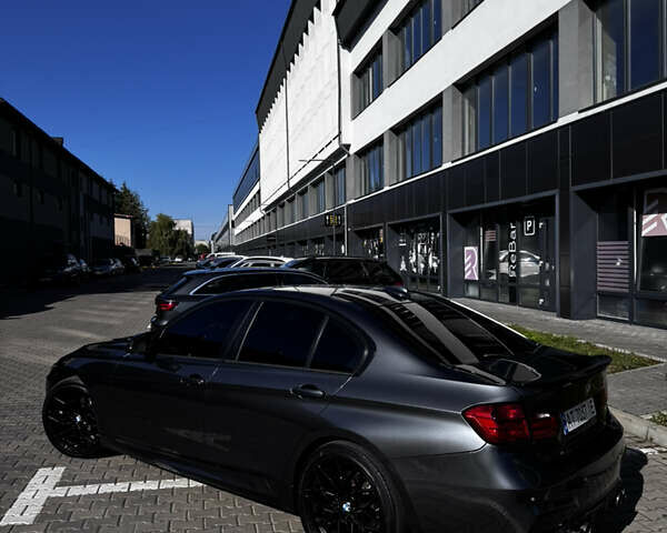 Серый БМВ 3 Серия, объемом двигателя 2 л и пробегом 253 тыс. км за 13700 $, фото 3 на Automoto.ua