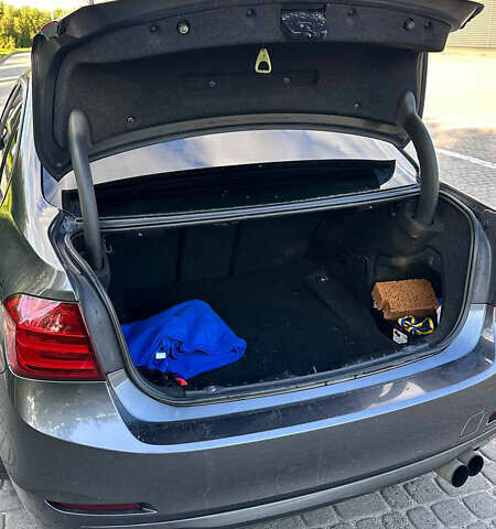 Серый БМВ 3 Серия, объемом двигателя 2 л и пробегом 300 тыс. км за 11300 $, фото 17 на Automoto.ua