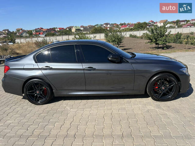 Серый БМВ 3 Серия, объемом двигателя 2 л и пробегом 269 тыс. км за 17000 $, фото 9 на Automoto.ua