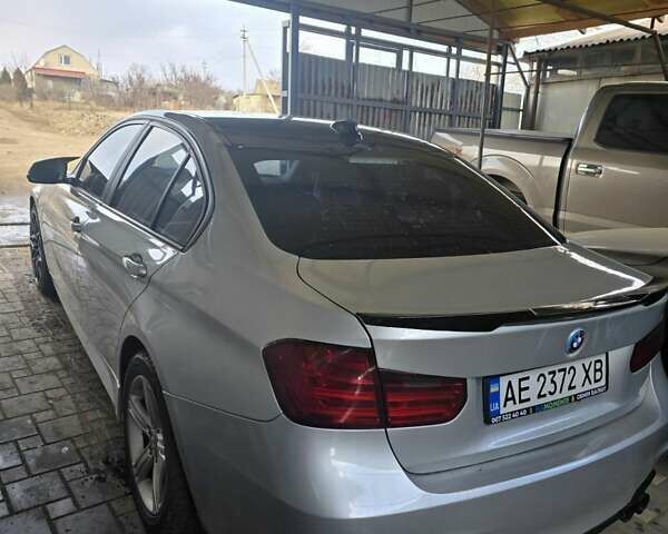 Серый БМВ 3 Серия, объемом двигателя 2 л и пробегом 343 тыс. км за 12000 $, фото 2 на Automoto.ua