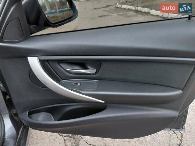 Серый БМВ 3 Серия, объемом двигателя 2 л и пробегом 250 тыс. км за 11900 $, фото 22 на Automoto.ua