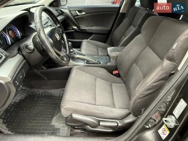 БМВ 3 Серія 2013 у Борисполе на Automoto.ua Сірий БМВ 3 Серія, об'ємом двигуна 2 л та пробігом 280 тис. км за 14000 $, фото 88 на Automoto.ua