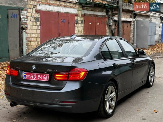 Серый БМВ 3 Серия, объемом двигателя 2 л и пробегом 230 тыс. км за 10700 $, фото 2 на Automoto.ua