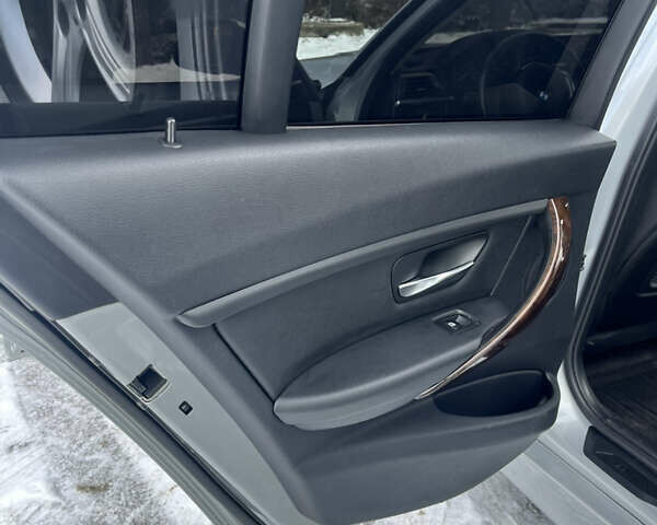 Серый БМВ 3 Серия, объемом двигателя 2 л и пробегом 145 тыс. км за 14200 $, фото 33 на Automoto.ua