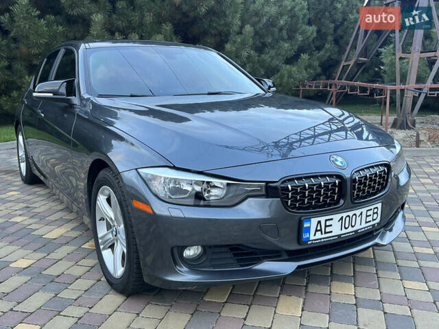 БМВ 3 Серия 2013 в Днепре (Днепропетровске) на Automoto.ua Серый БМВ 3 Серия, объемом двигателя 2 л и пробегом 145 тыс. км за 12900 $, фото 7 на Automoto.ua