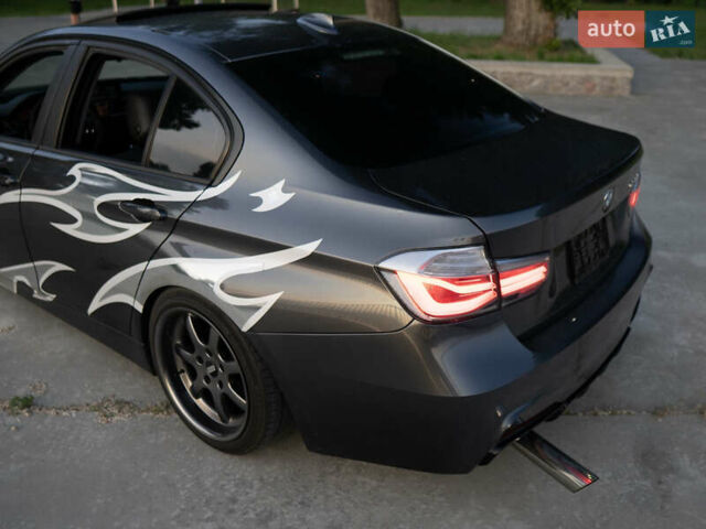 Сірий БМВ 3 Серія, об'ємом двигуна 2 л та пробігом 224 тис. км за 16999 $, фото 12 на Automoto.ua