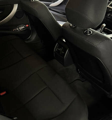 Серый БМВ 3 Серия, объемом двигателя 2 л и пробегом 240 тыс. км за 14800 $, фото 7 на Automoto.ua