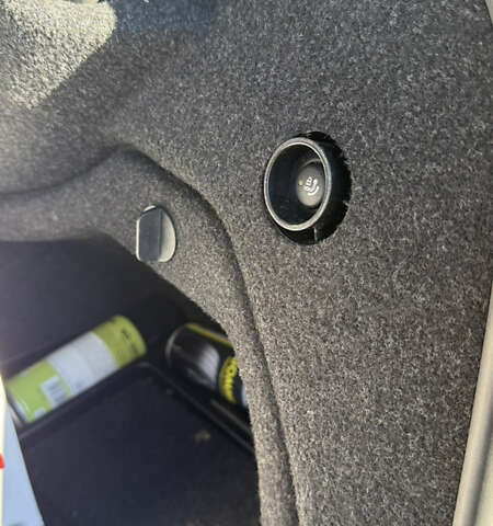 БМВ 3 Серія 2013 у Сваляве на Automoto.ua Сірий БМВ 3 Серія, об'ємом двигуна 2.99 л та пробігом 302 тис. км за 21900 $, фото 9 на Automoto.ua