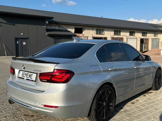 БМВ 3 Серия 2013 в Житомире на Automoto.ua Серый БМВ 3 Серия, объемом двигателя 2 л и пробегом 214 тыс. км за 14000 $, фото 4 на Automoto.ua